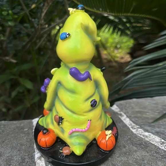 1 pcs Green Witch Statue- Add a Spooky Touch to Your Halloween Decorations resin - Picture 4 of 6